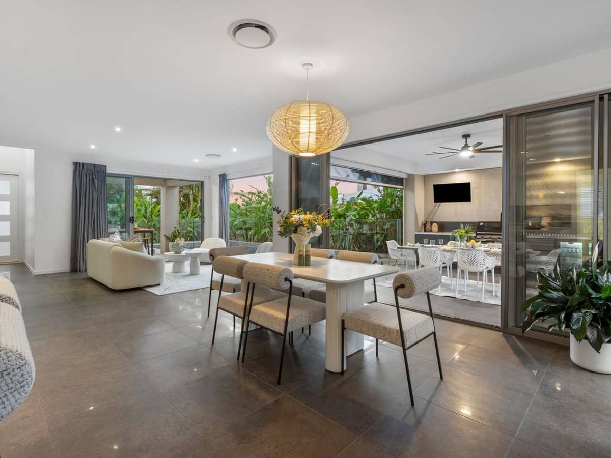 53 Waterville Drive, THORNLANDS - Thumbnail 5