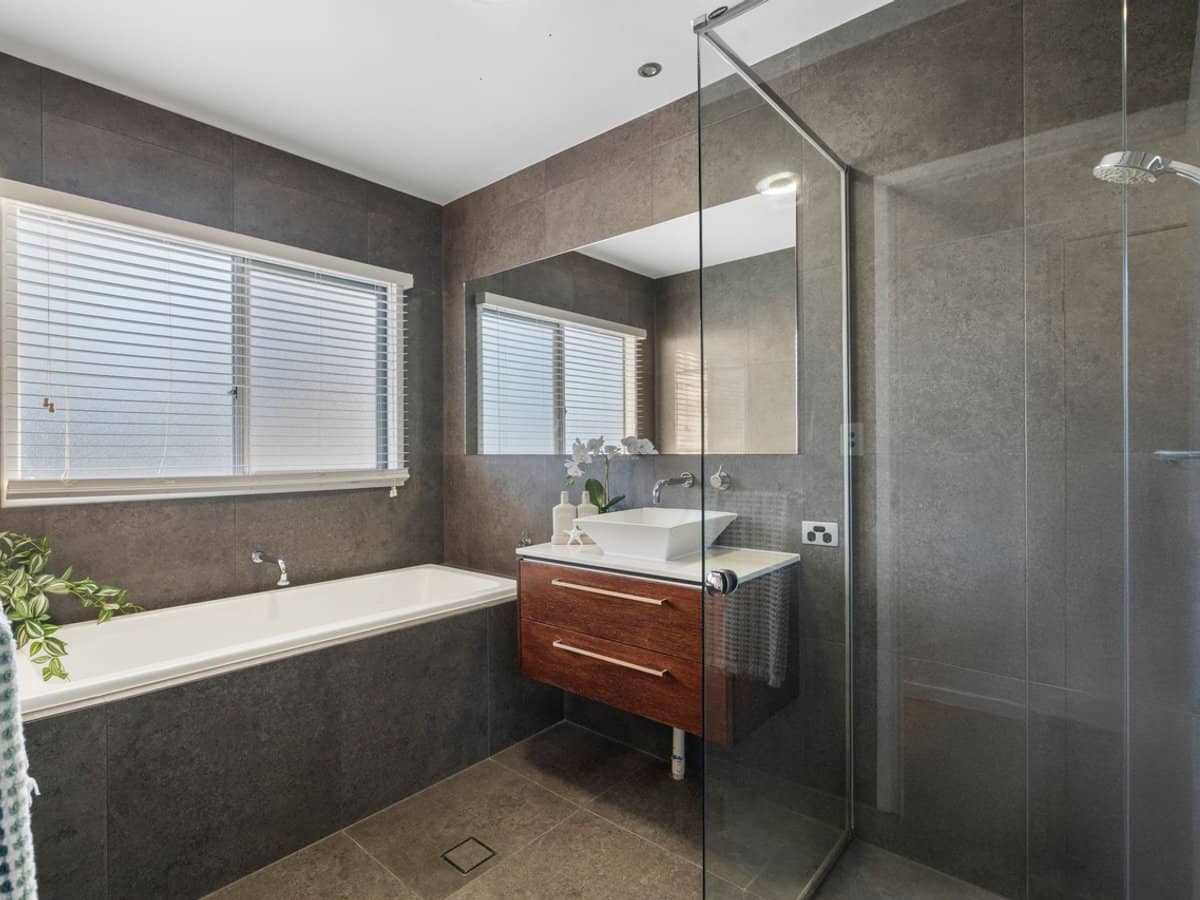 53 Waterville Drive, THORNLANDS - Thumbnail 21