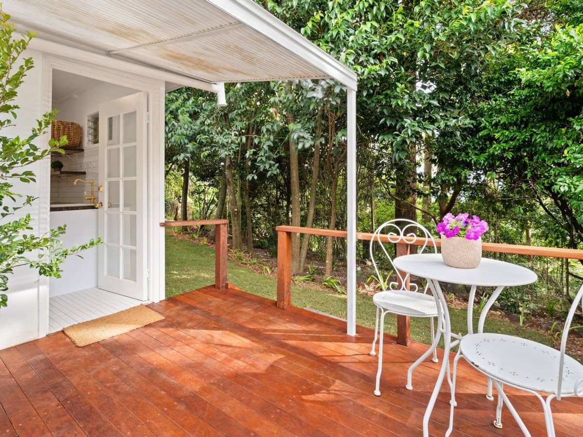 42 Manitzky Road, TAMBORINE MOUNTAIN - Thumbnail 1