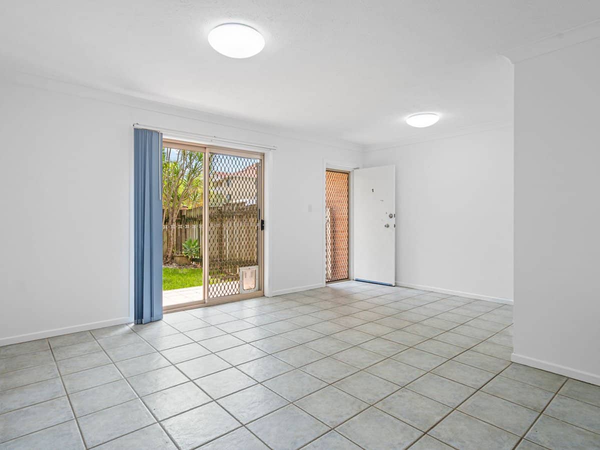 70 Jellicoe Street, COORPAROO - Thumbnail 5