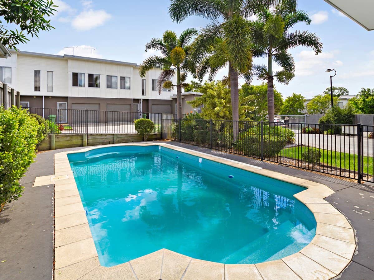 2/2-10 Cascade Drive, Underwood - Thumbnail 6