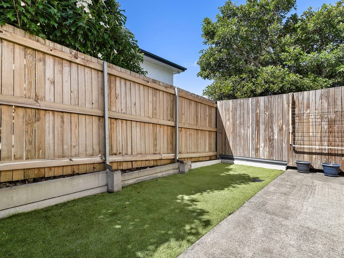 2/2-10 Cascade Drive, Underwood - Thumbnail 9