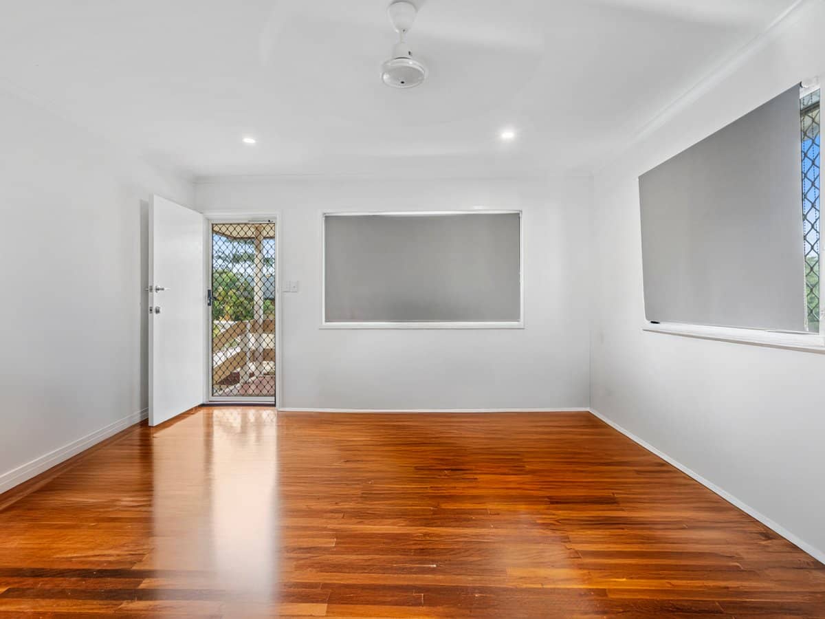 26 Rosedene Street, MANLY WEST - Thumbnail 3