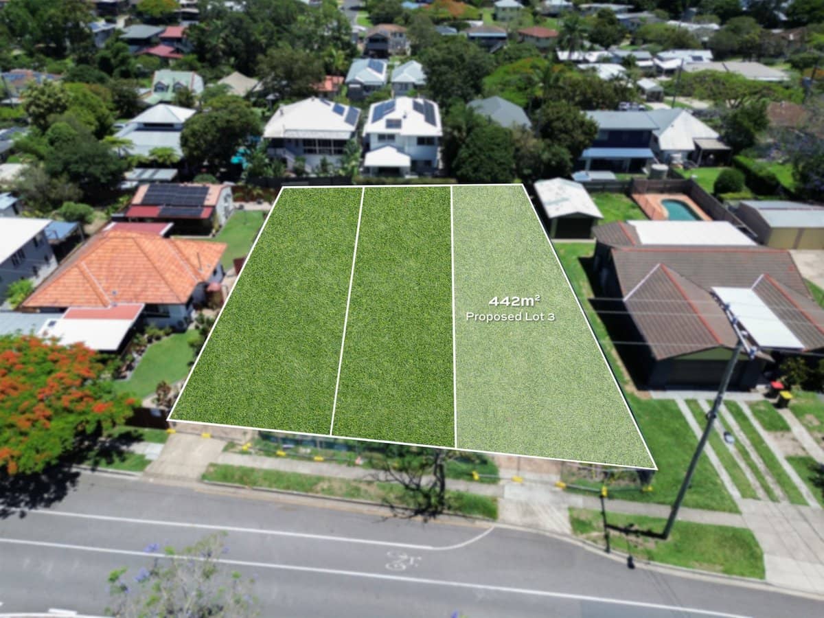 2236 Wynnum Road North, WYNNUM - Thumbnail 1