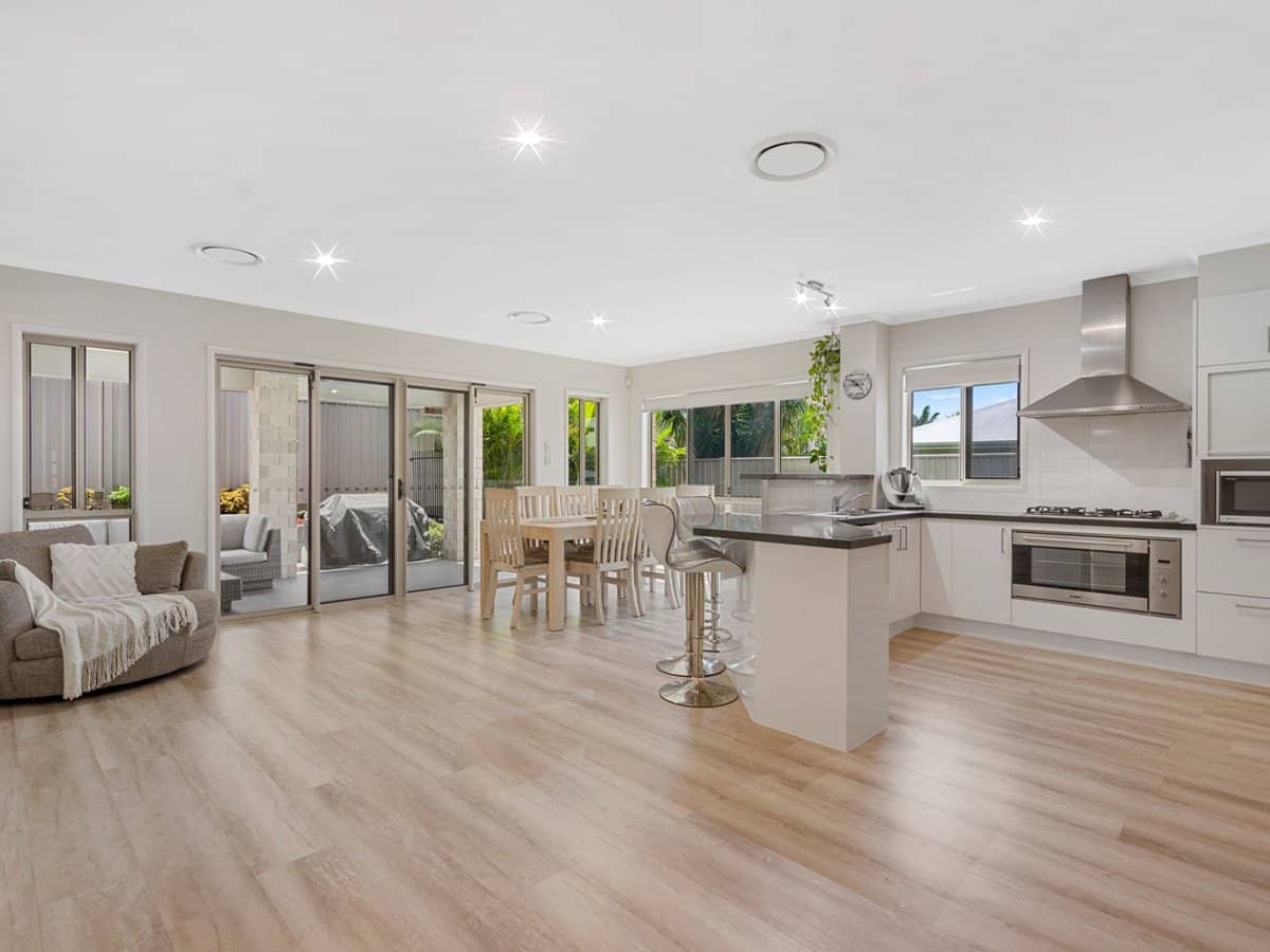 28 Giordano Place, BELMONT - Thumbnail 6