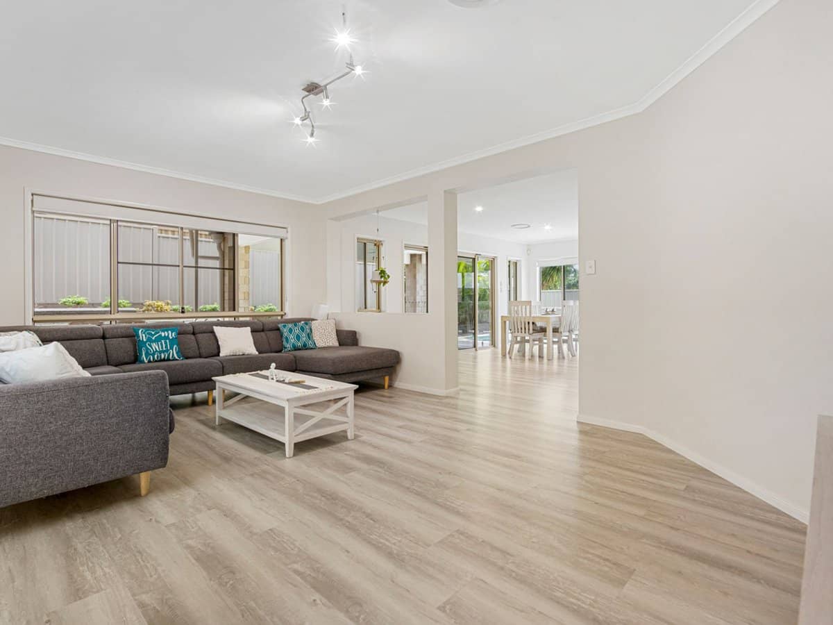 28 Giordano Place, BELMONT - Thumbnail 7