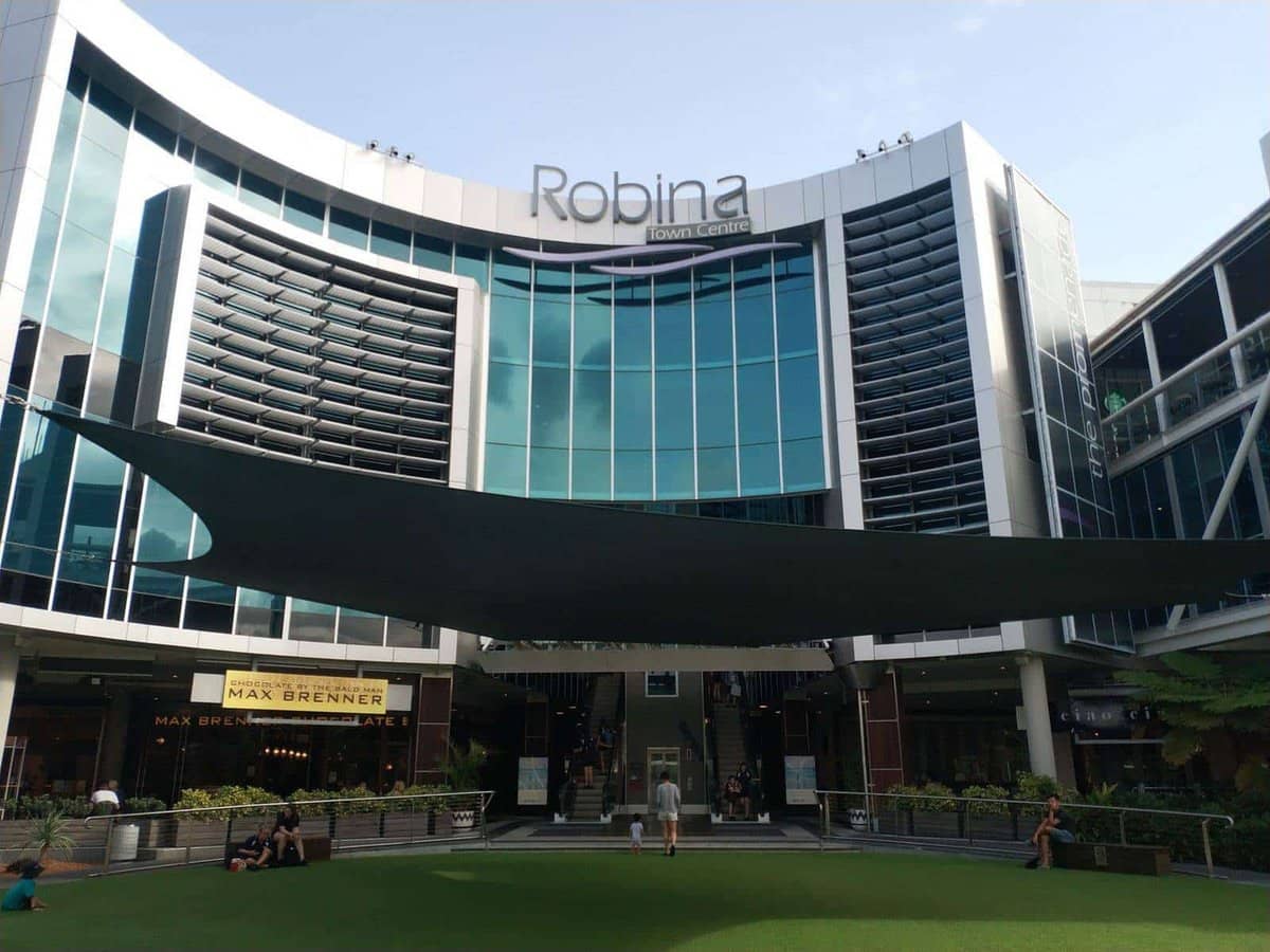 42 Laver Drive, ROBINA - Thumbnail 2