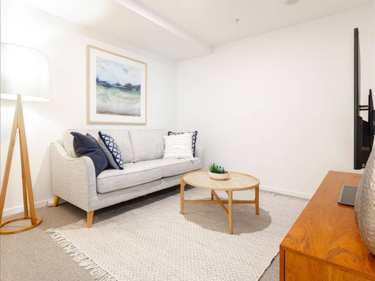 42 Laver Drive, ROBINA - Thumbnail 6