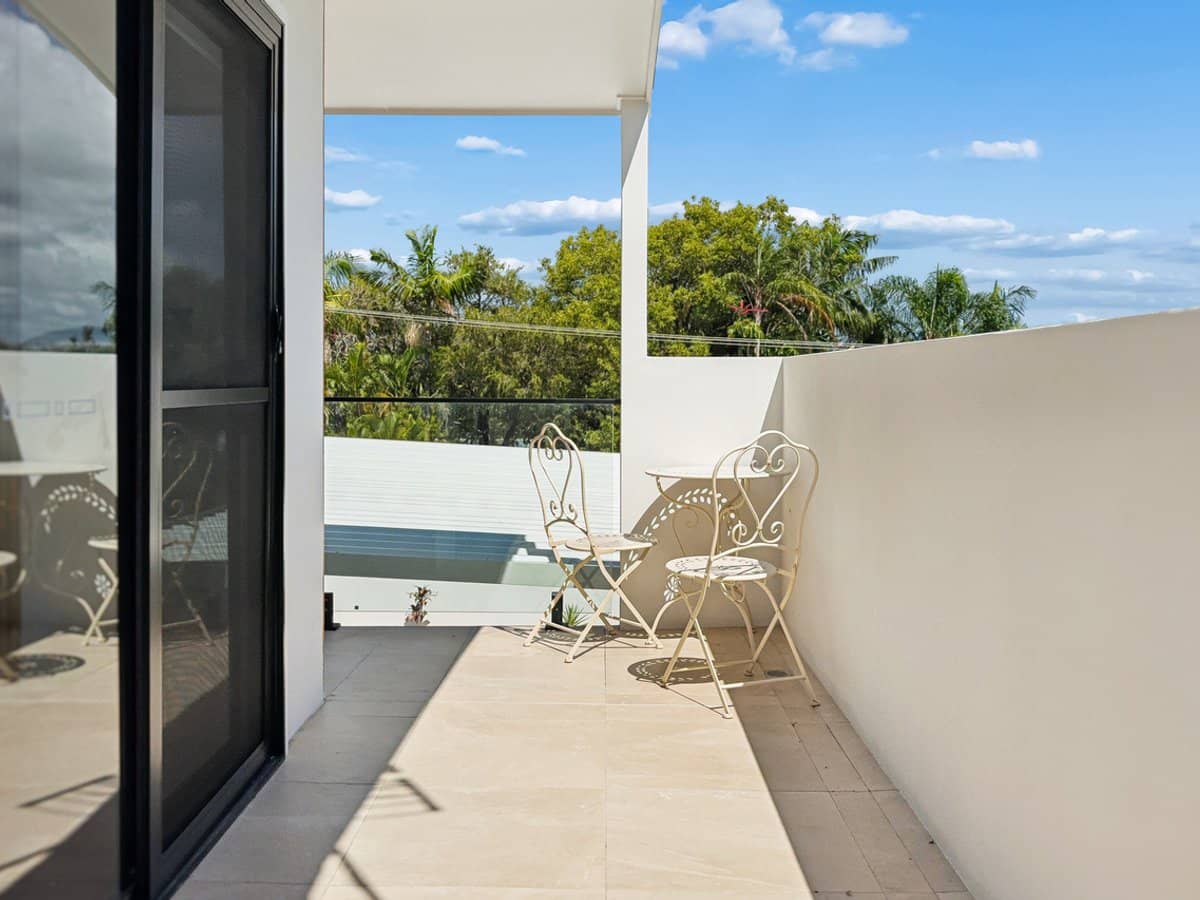 17 Rodlan Parade, LABRADOR - Thumbnail 8