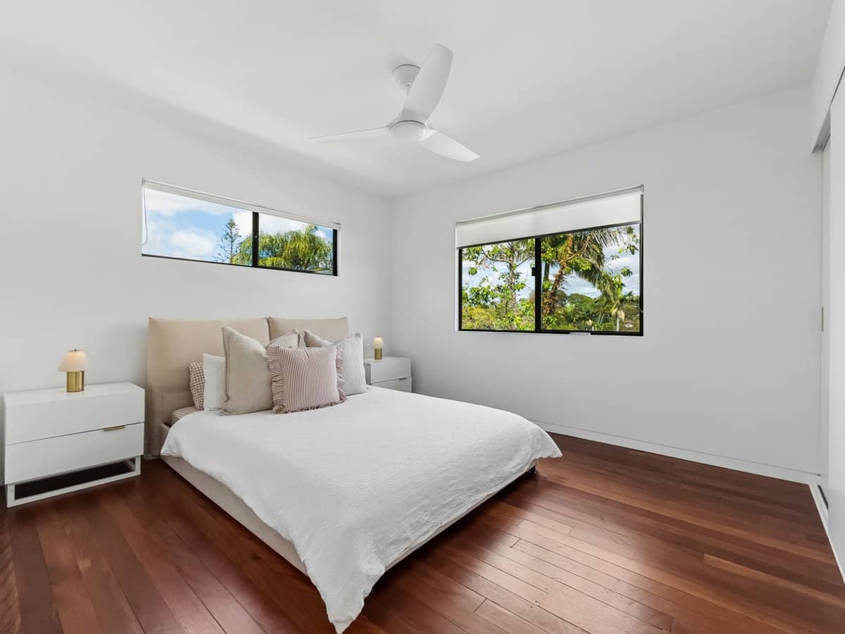 17 Rodlan Parade, LABRADOR - Thumbnail 21