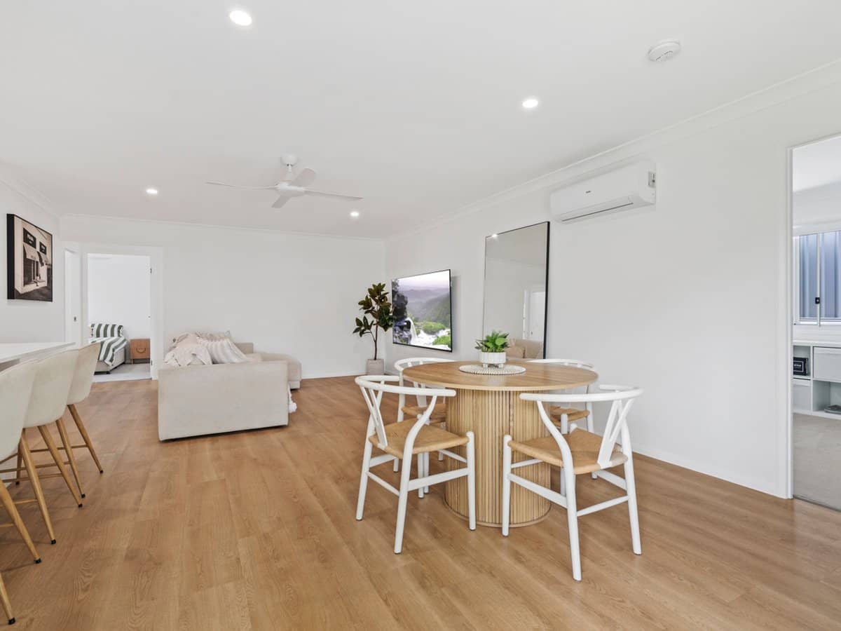 7A Joanne Crescent, THORNLANDS - Thumbnail 9