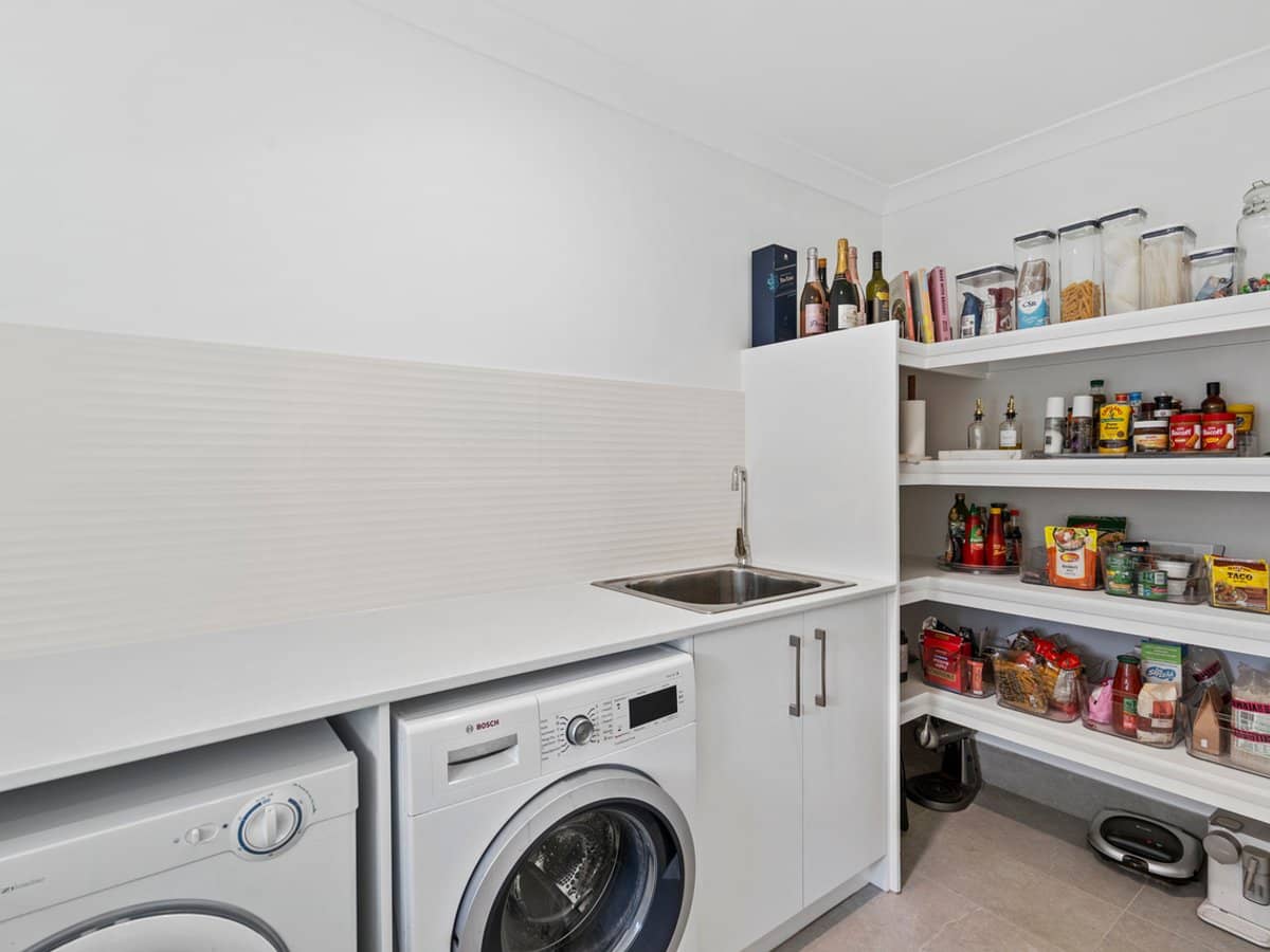 7A Joanne Crescent, THORNLANDS - Thumbnail 18