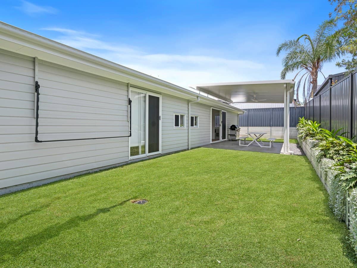 7A Joanne Crescent, THORNLANDS - Thumbnail 21