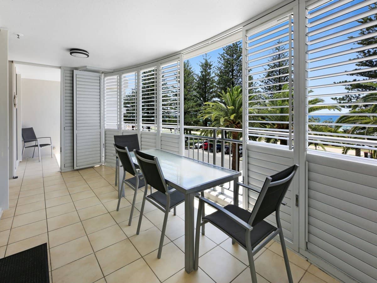 186 The Esplanade, Burleigh Heads - Thumbnail 19