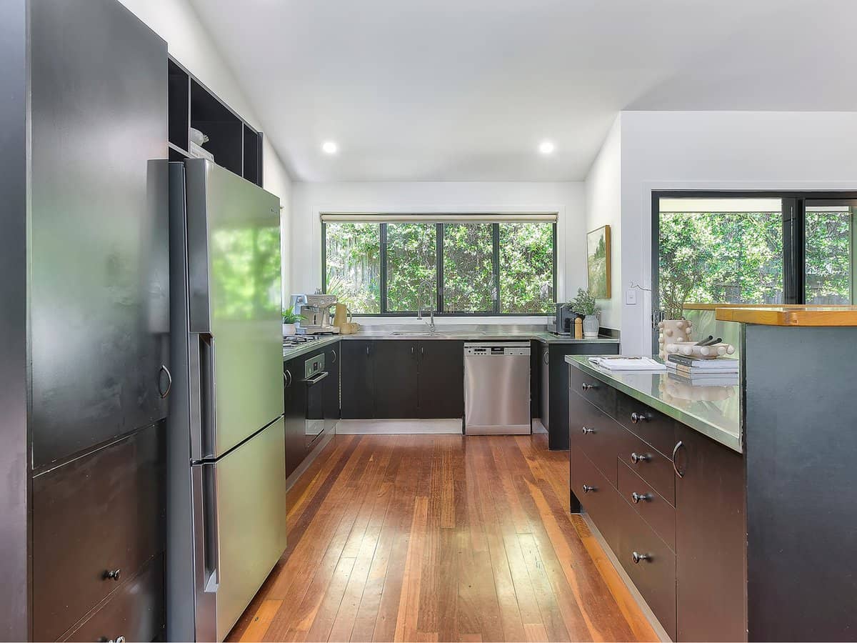 17 Davander Close, THE GAP - Thumbnail 4