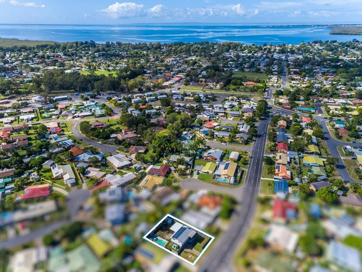 21 Bucknor Drive, DECEPTION BAY - Thumbnail 3