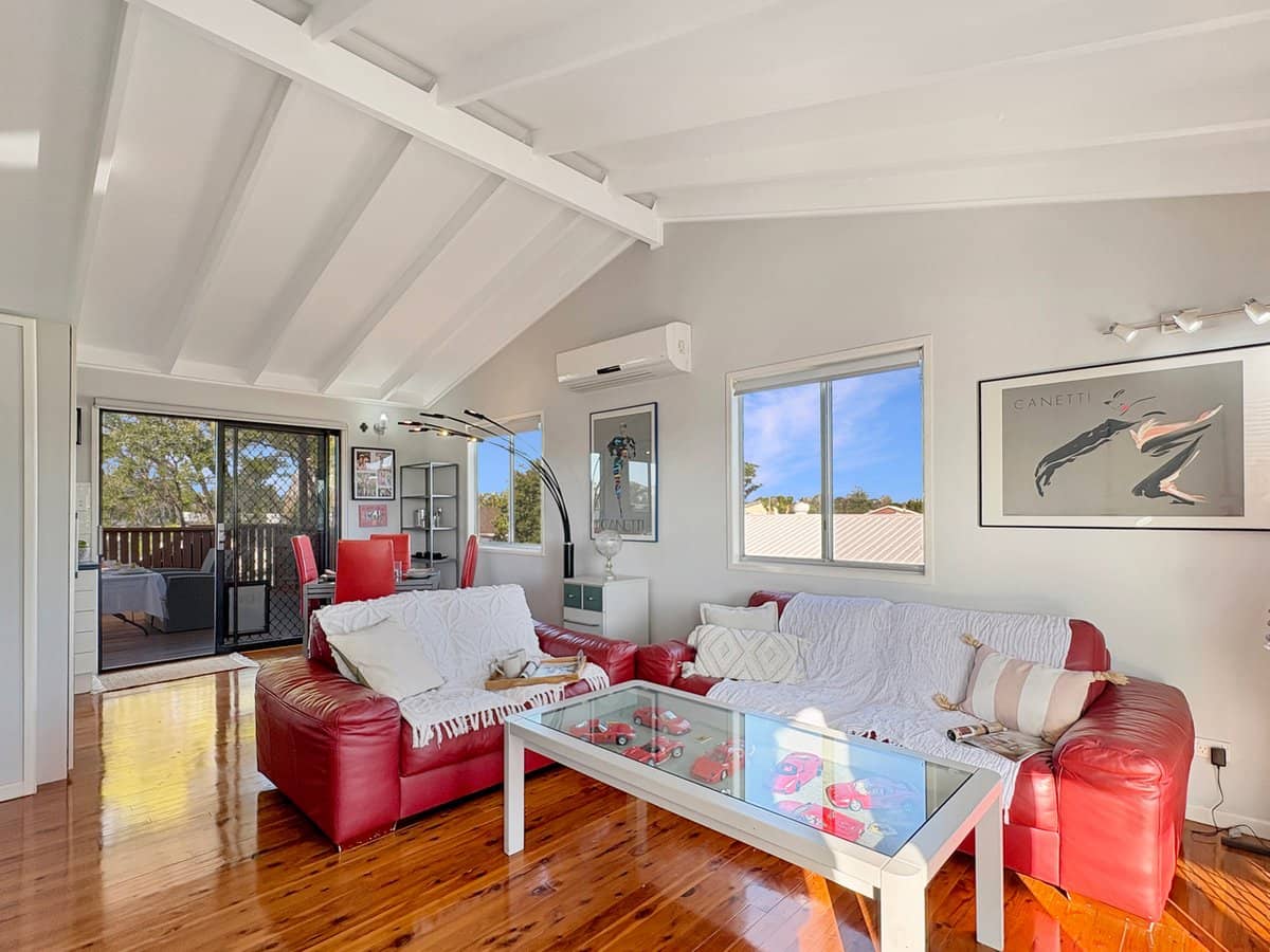 21 Bucknor Drive, DECEPTION BAY - Thumbnail 6