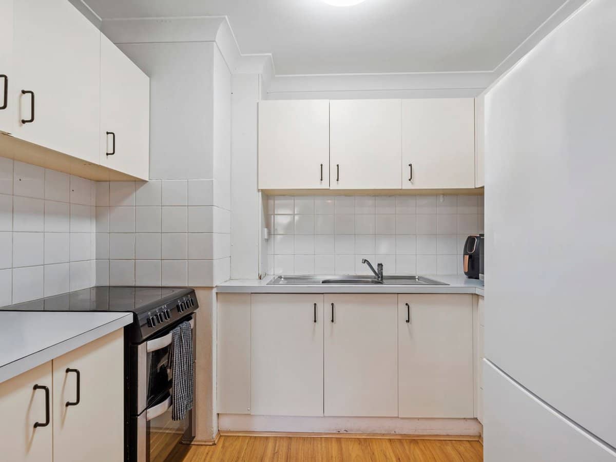 4 Milton Avenue, PARADISE POINT - Thumbnail 4