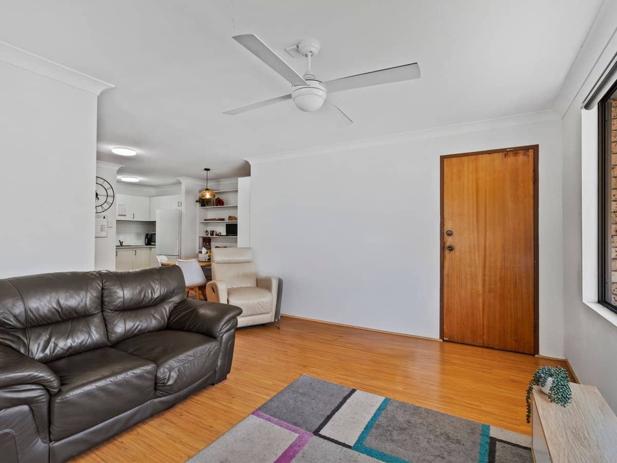 4 Milton Avenue, PARADISE POINT - Thumbnail 5