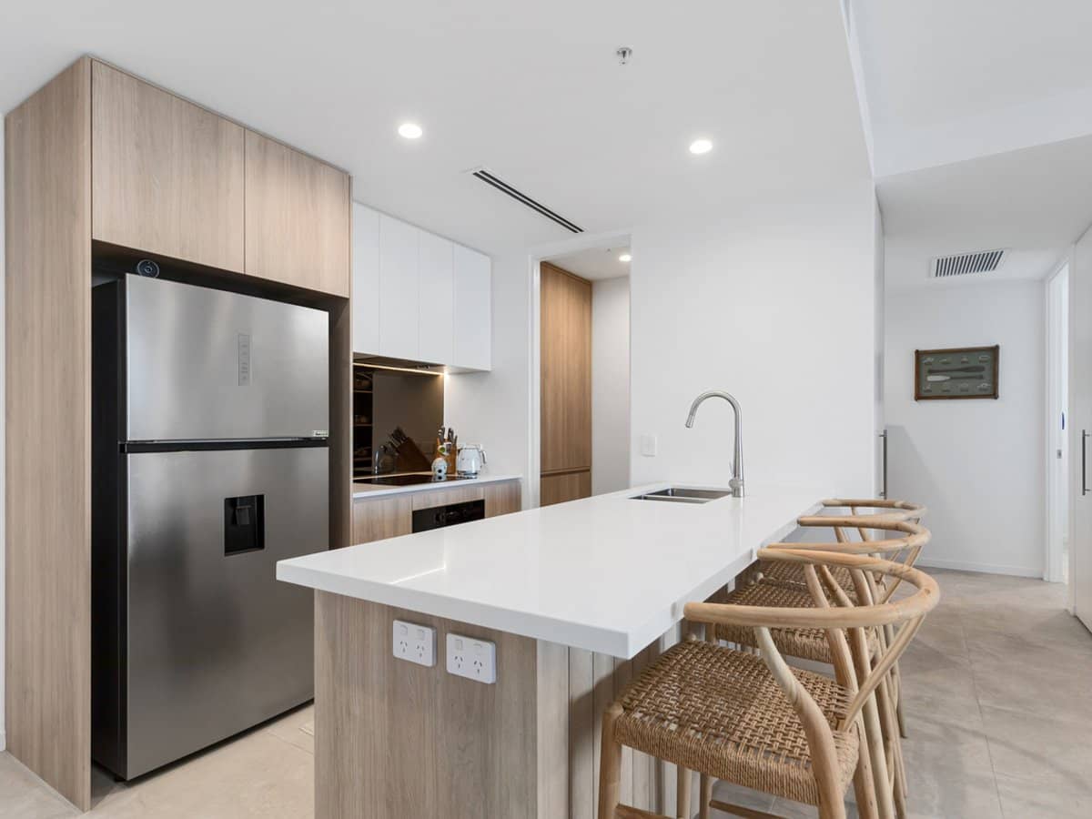 303/1 Tenth Avenue, Palm Beach - Thumbnail 5