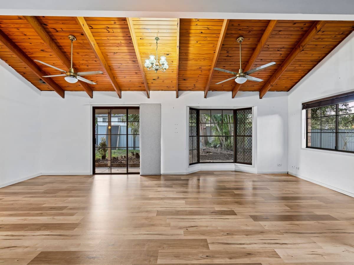 10 Kunari Street, SLACKS CREEK - Thumbnail 2