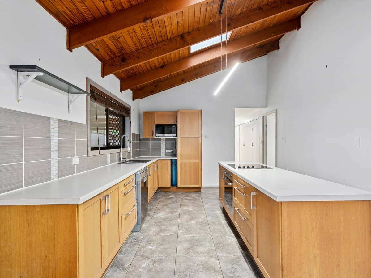 10 Kunari Street, SLACKS CREEK - Thumbnail 5