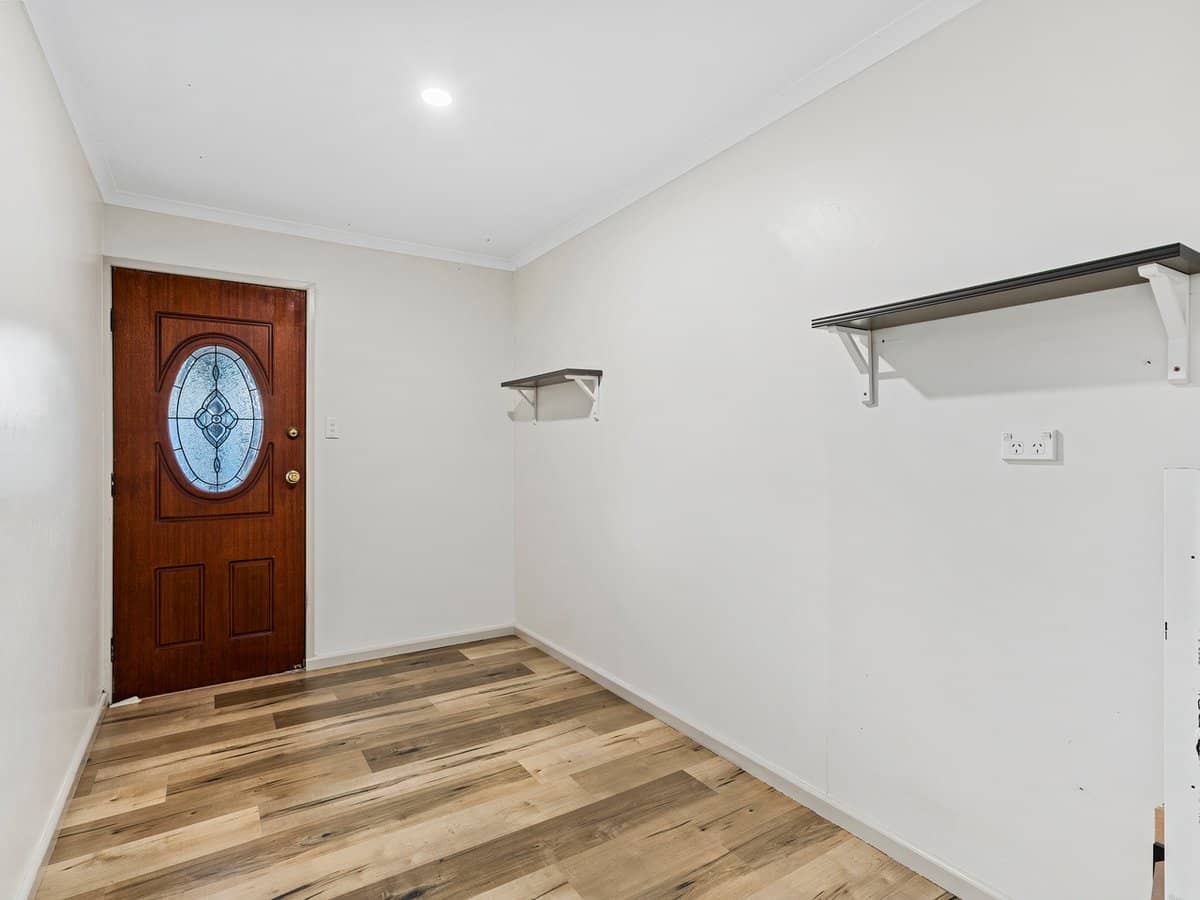 10 Kunari Street, SLACKS CREEK - Thumbnail 7