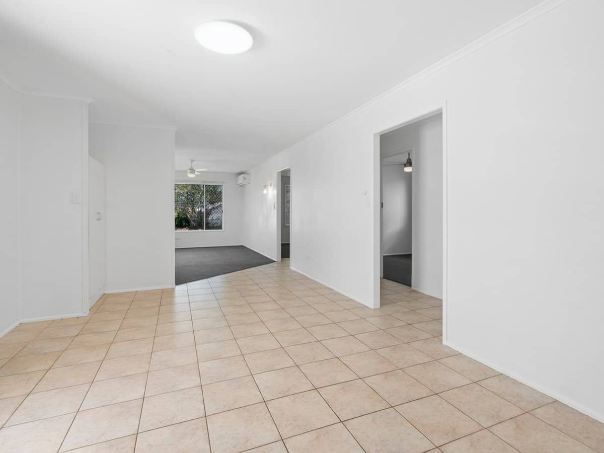 75 Barron Road, BIRKDALE - Thumbnail 5