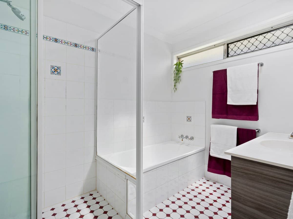 75 Barron Road, BIRKDALE - Thumbnail 10