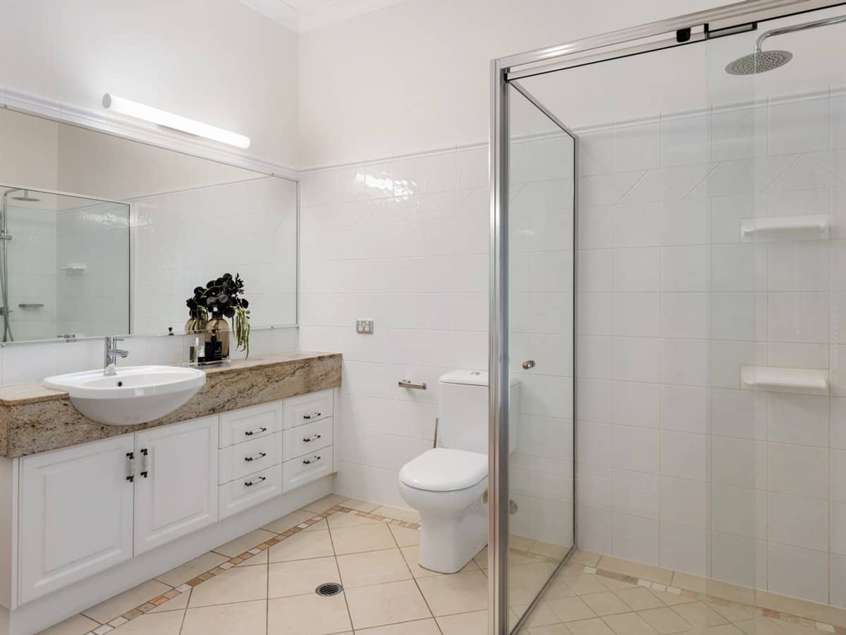 39 Matong Street, HENDRA - Thumbnail 9