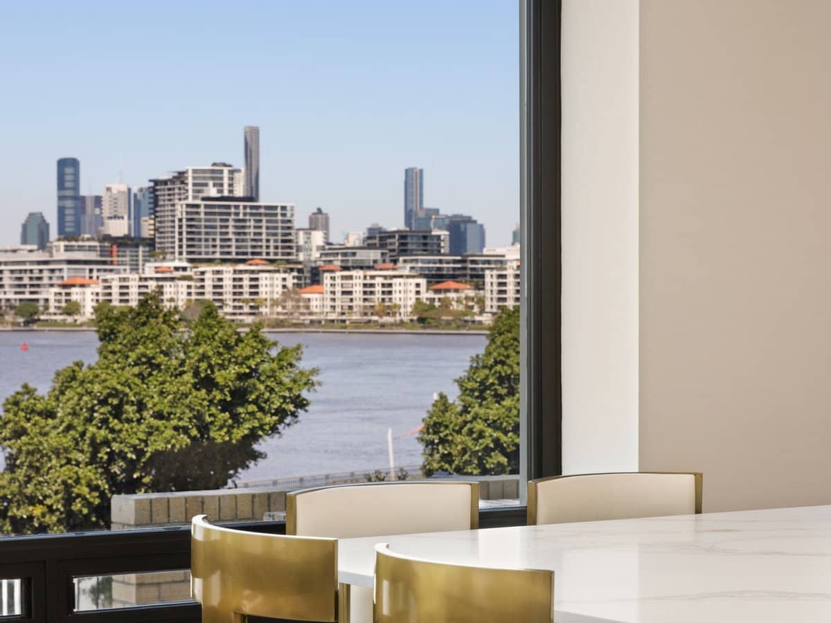 11 Hillside Crescent, Hamilton - Thumbnail 4