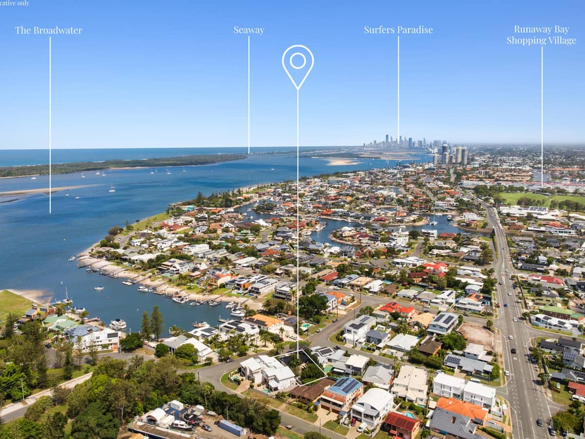 10 Joseph Street, RUNAWAY BAY - Thumbnail 2