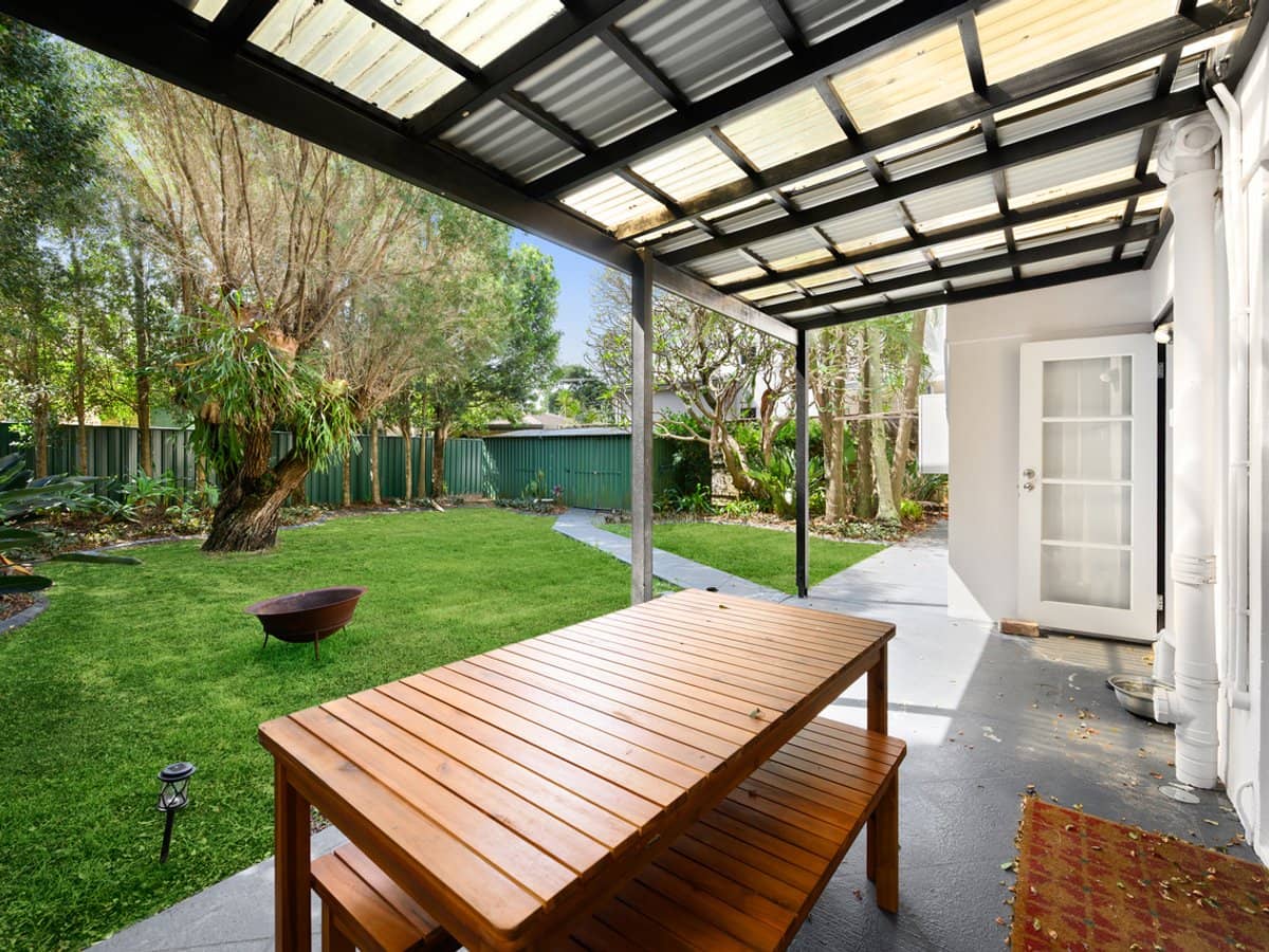 10 Joseph Street, RUNAWAY BAY - Thumbnail 13