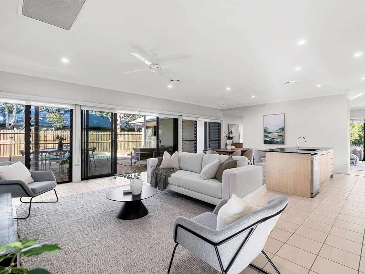 11 Hawksbury Crescent, WAKERLEY - Thumbnail 5