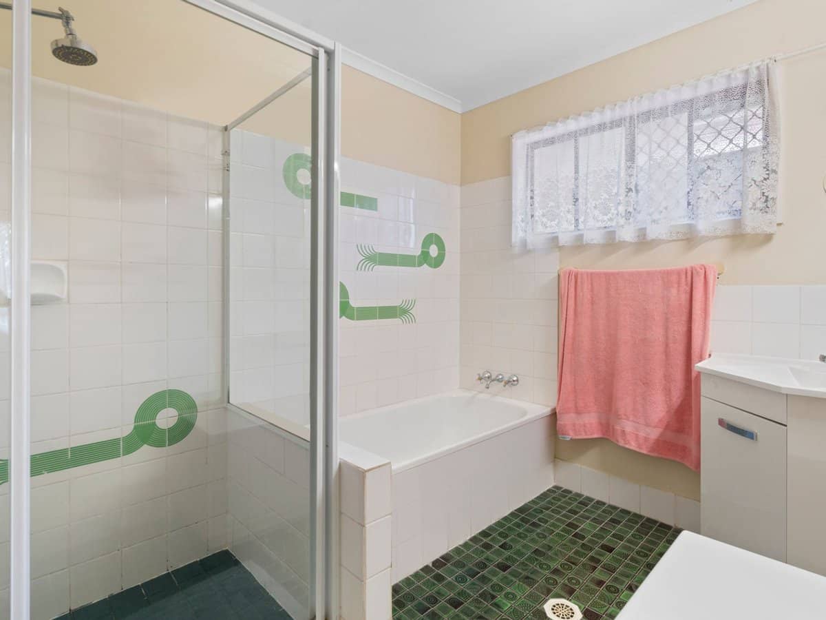 23 Schweitzer Street, MOUNT WARREN PARK - Thumbnail 10