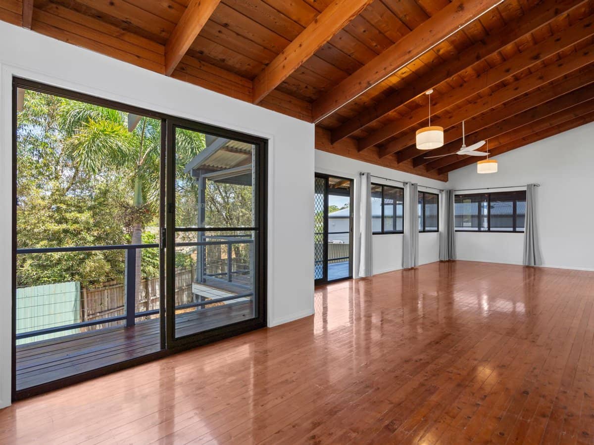 7 Kevin Court, LOGANLEA - Thumbnail 4