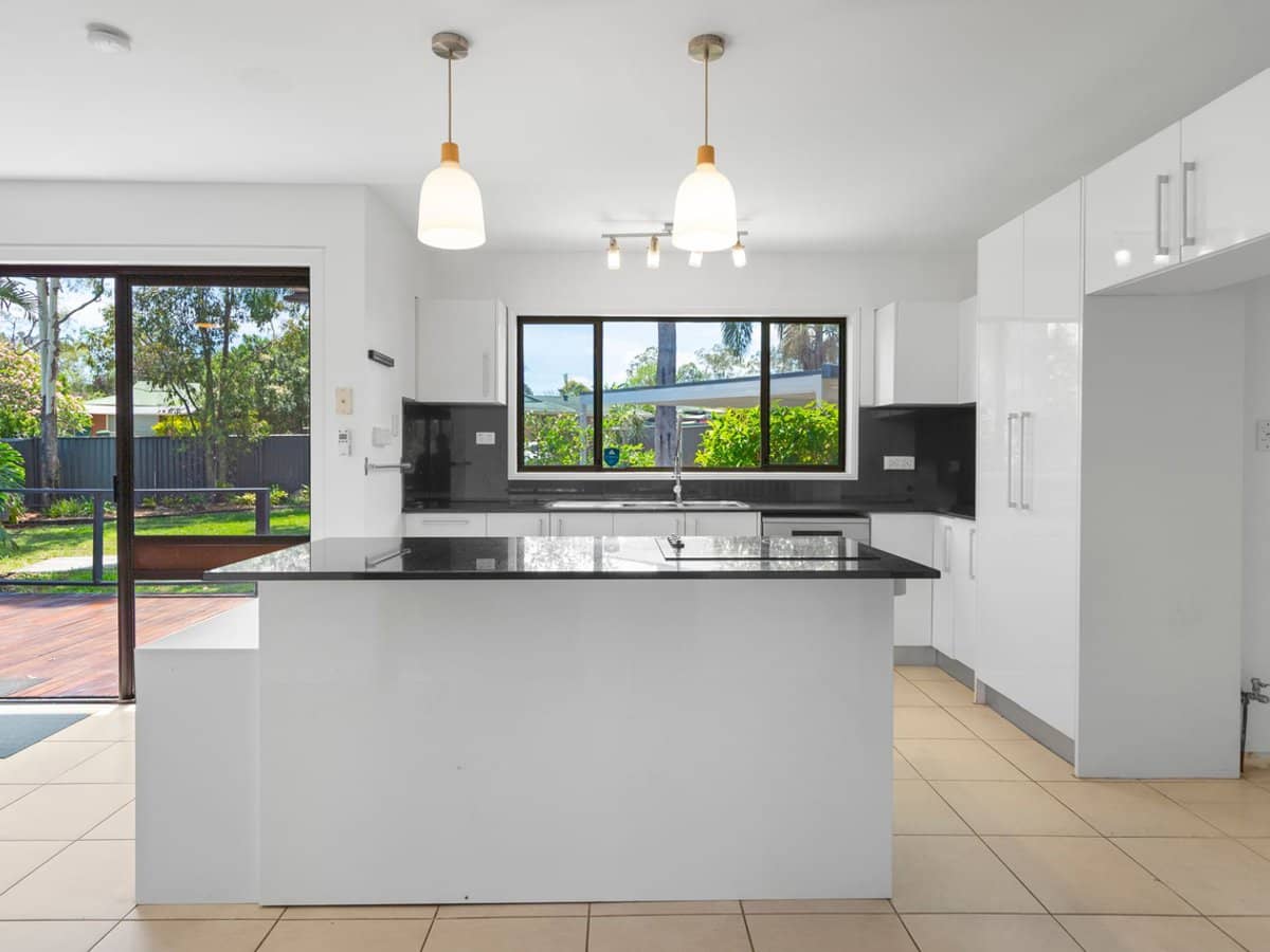 7 Kevin Court, LOGANLEA - Thumbnail 6