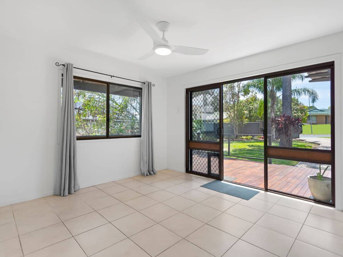 7 Kevin Court, LOGANLEA - Thumbnail 7