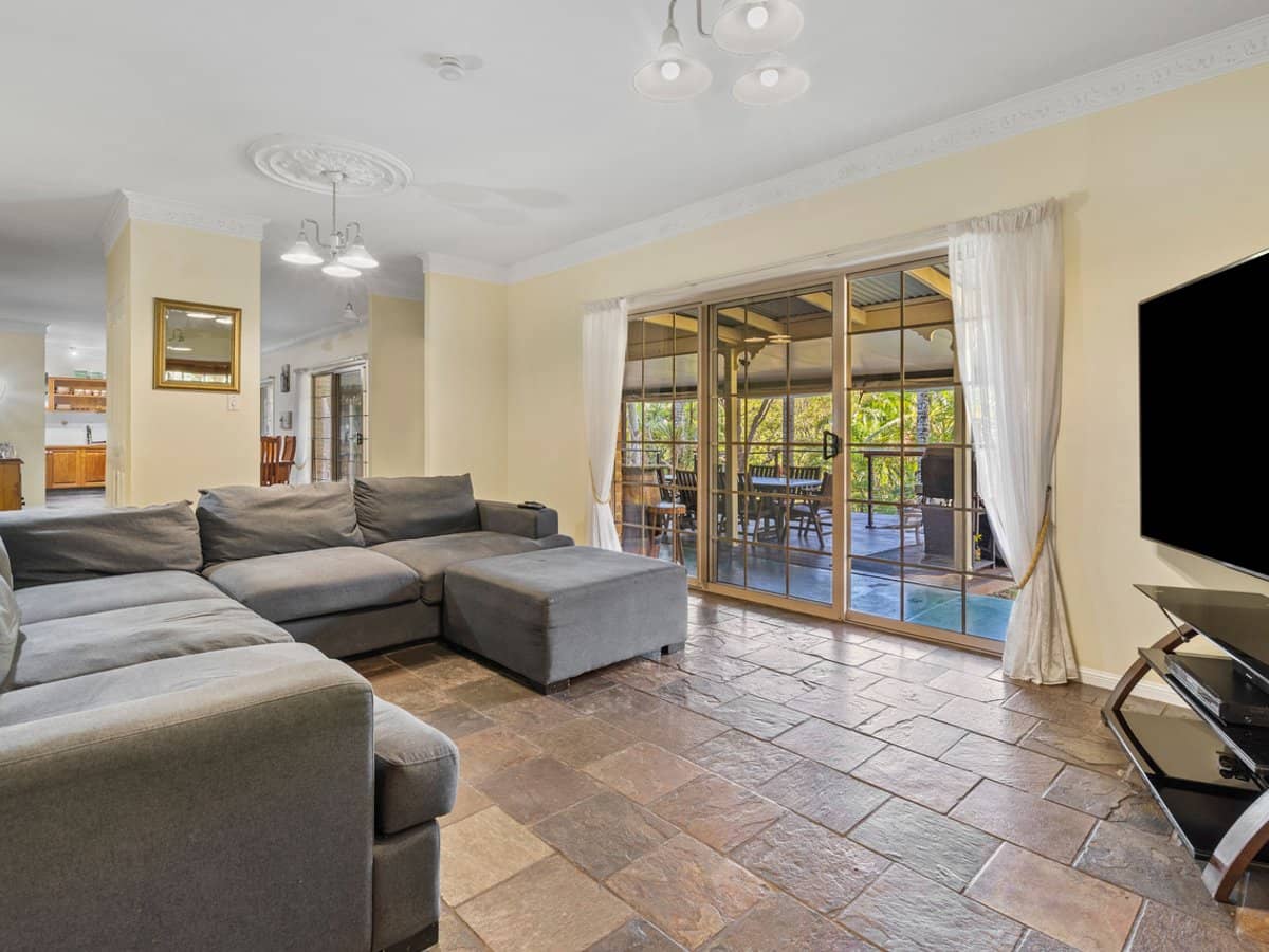 17-19 John Nielsen Court, Worongary - Thumbnail 11