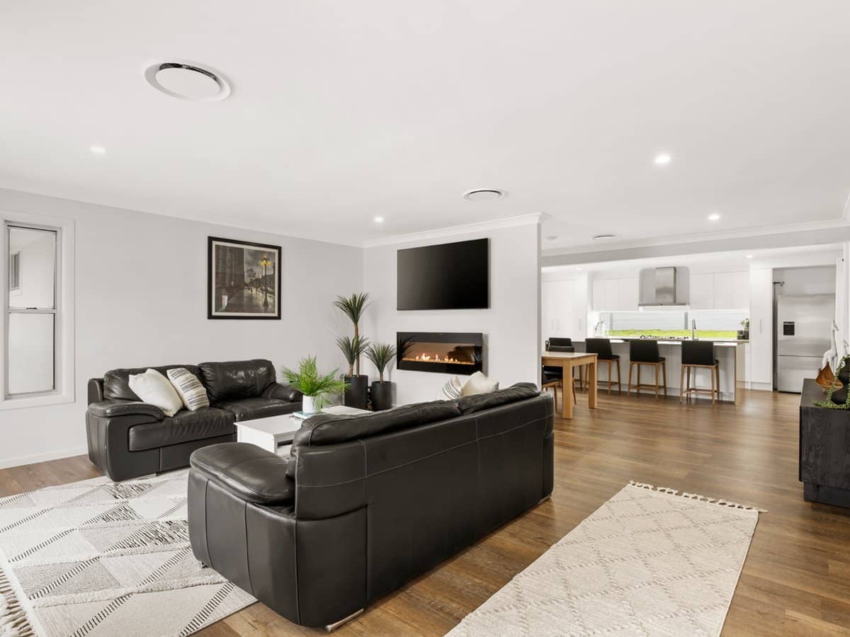 1 Tarcoola Street, Rochedale South - Thumbnail 1