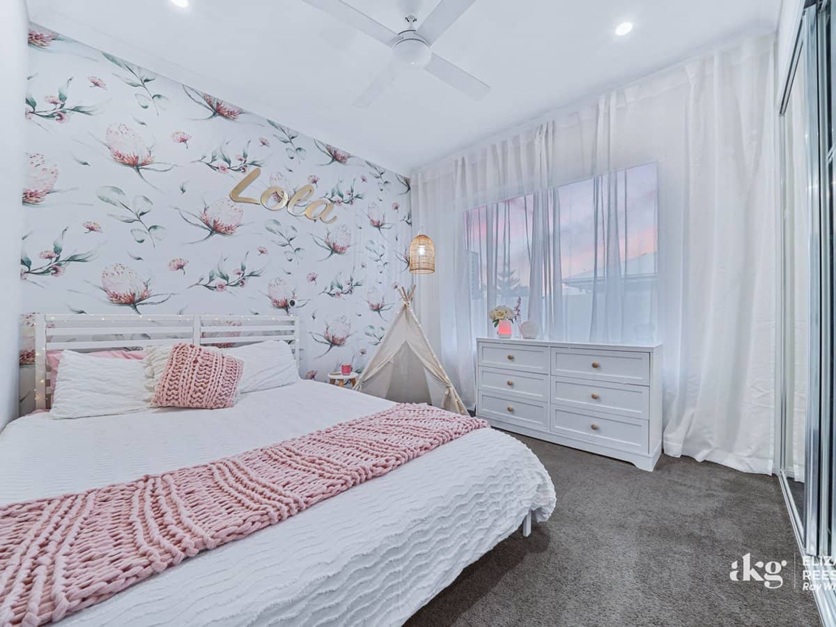 25 Teal Circuit, Greenbank - Thumbnail 12