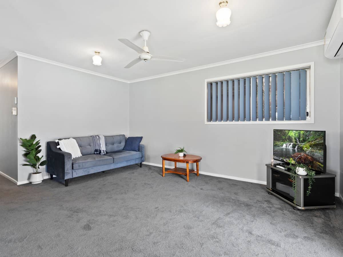 22 Banks Crescent, WYNNUM WEST - Thumbnail 4