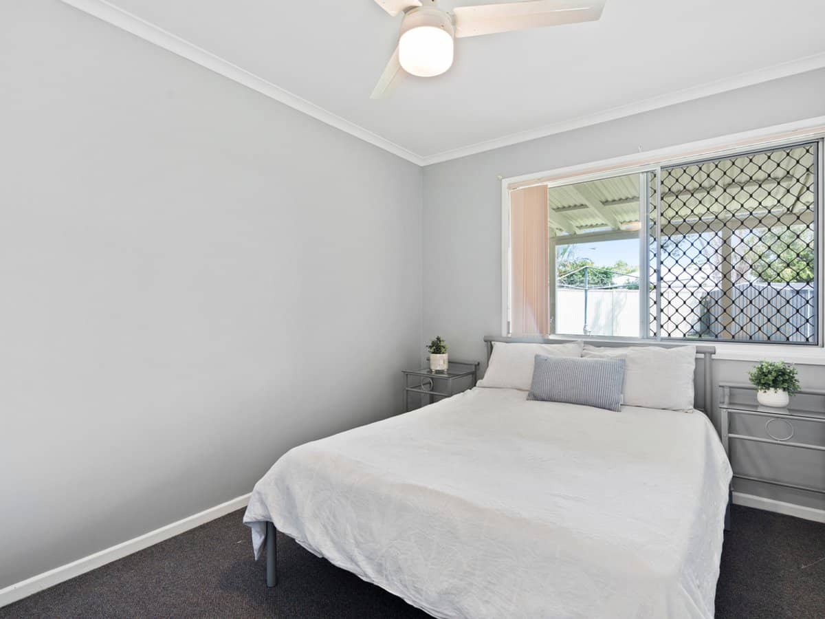 22 Banks Crescent, WYNNUM WEST - Thumbnail 6