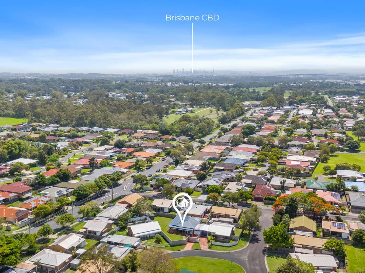 22 Banks Crescent, WYNNUM WEST - Thumbnail 12