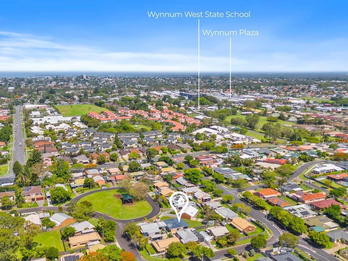 22 Banks Crescent, WYNNUM WEST - Thumbnail 14