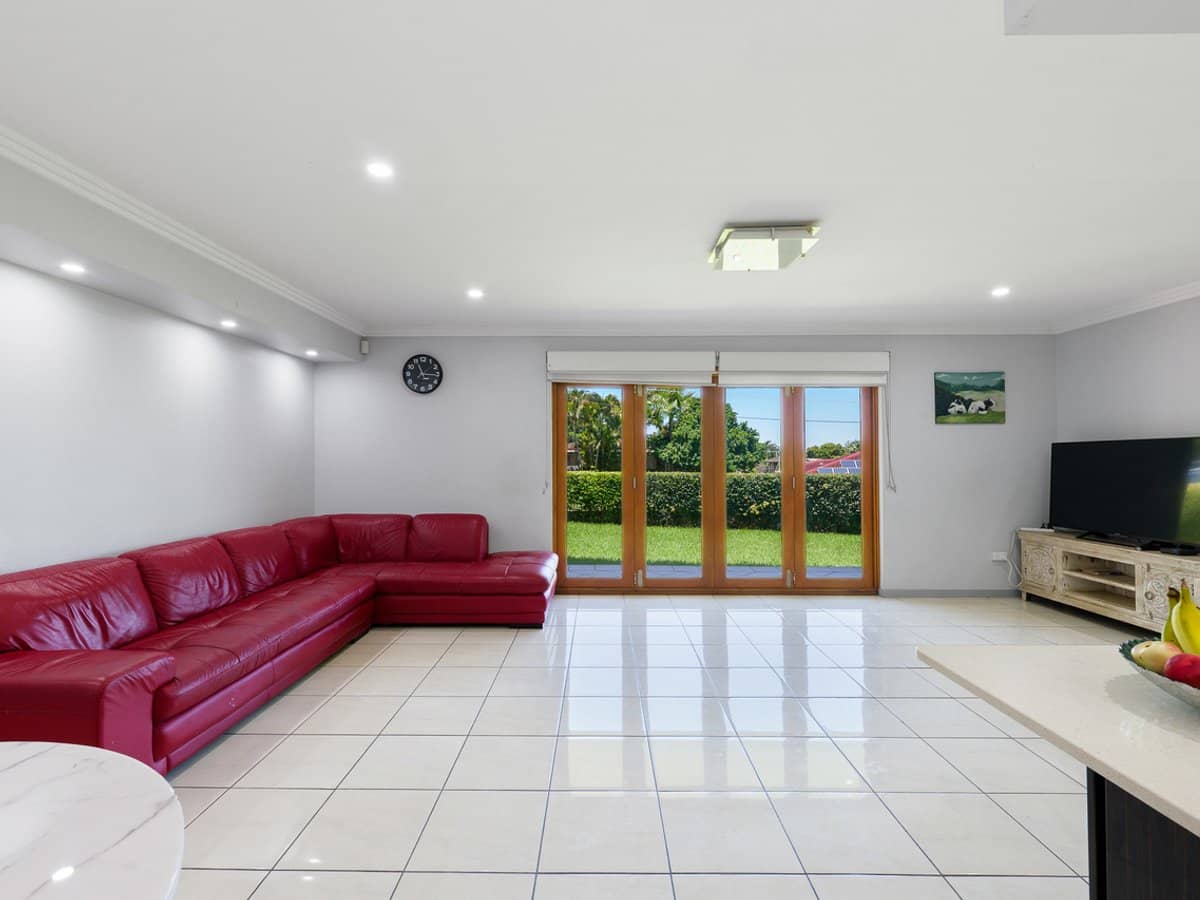 25 Jardine Drive, Springwood - Thumbnail 2