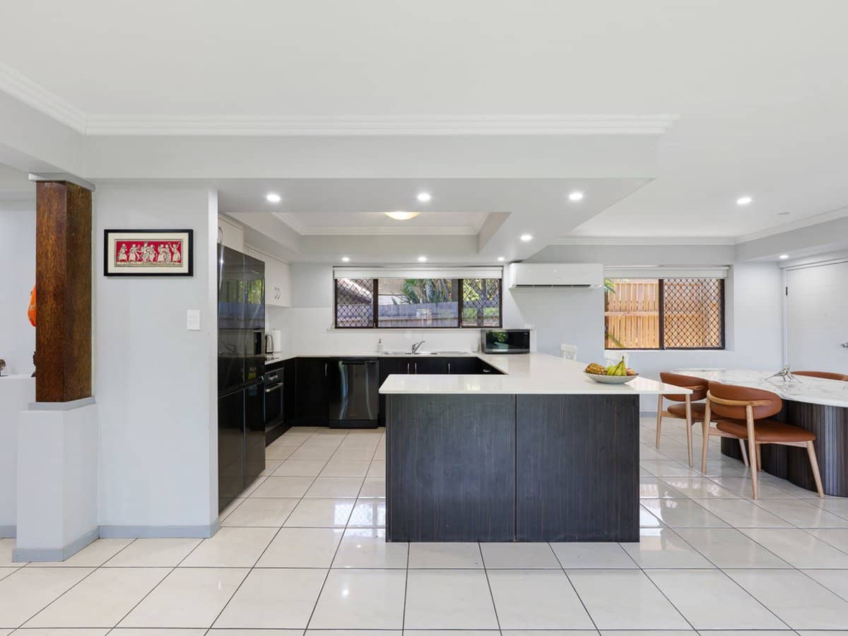 25 Jardine Drive, Springwood - Thumbnail 4