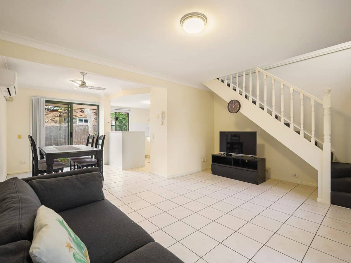 18 Batchworth Road, MOLENDINAR - Thumbnail 3