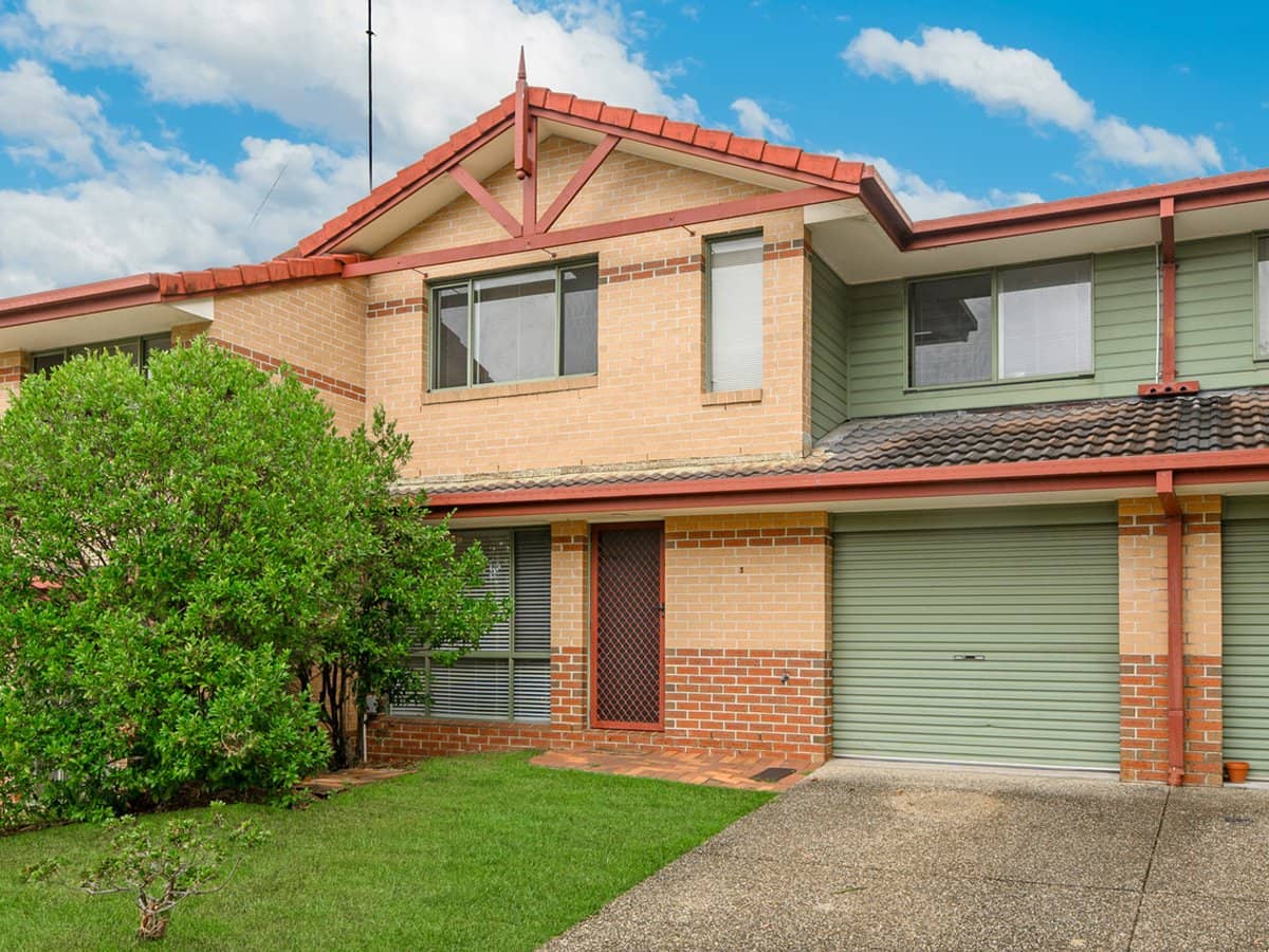 18 Batchworth Road, MOLENDINAR - Thumbnail 2