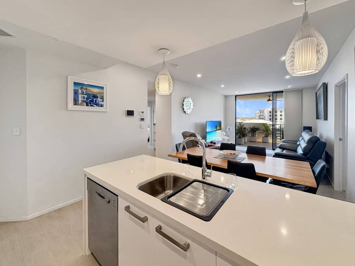 2 Bright Place, BIRTINYA - Thumbnail 5